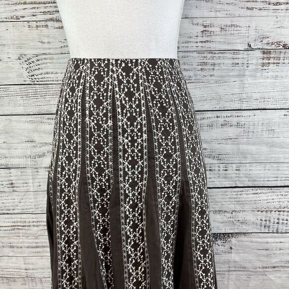 Style & Co Skirt size 4 Brown Linen White Floral Embroidery Midi Flared Modest - Picture 2 of 9